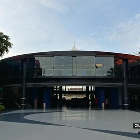 ZEN Rooms Patra Kuningan Syariah-3